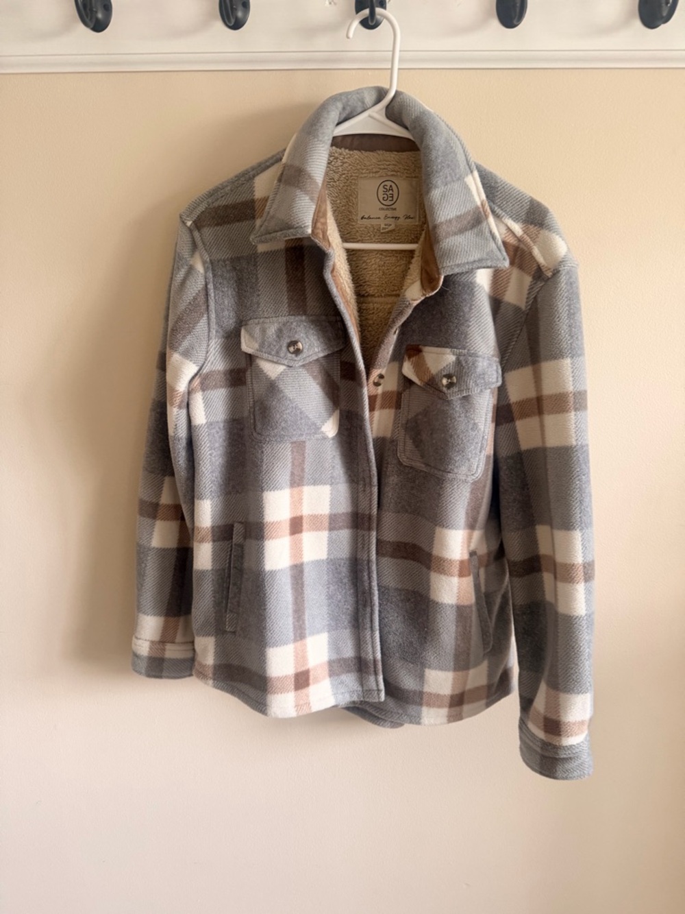 Cozy Plaid Shacket Jacket - Gray & Cream